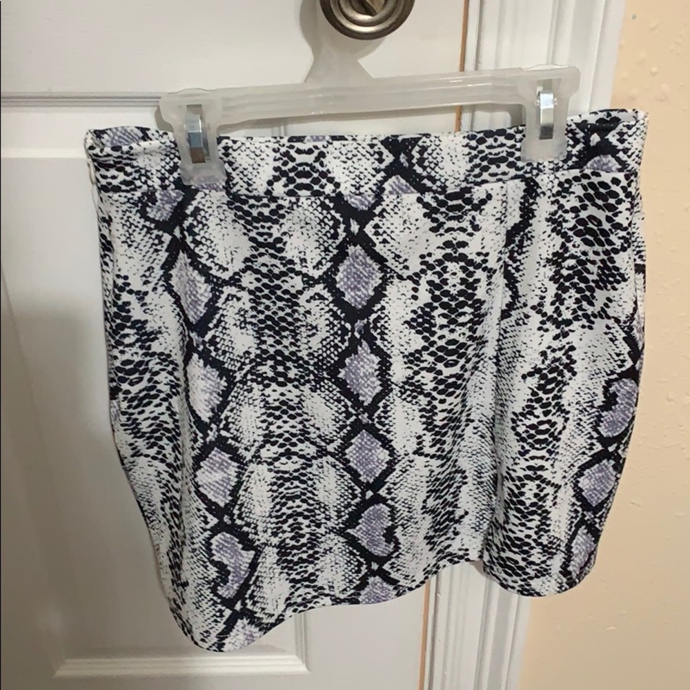 SHEIN SKIRT